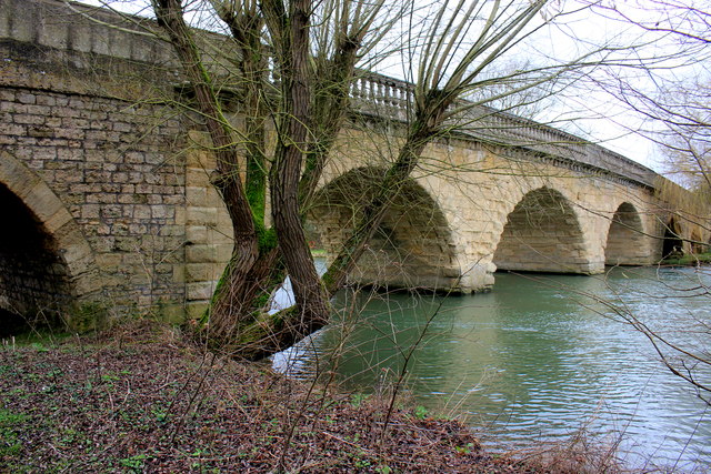 Swinford Toll Bridge - Cumnor | Secret World Trip Planner