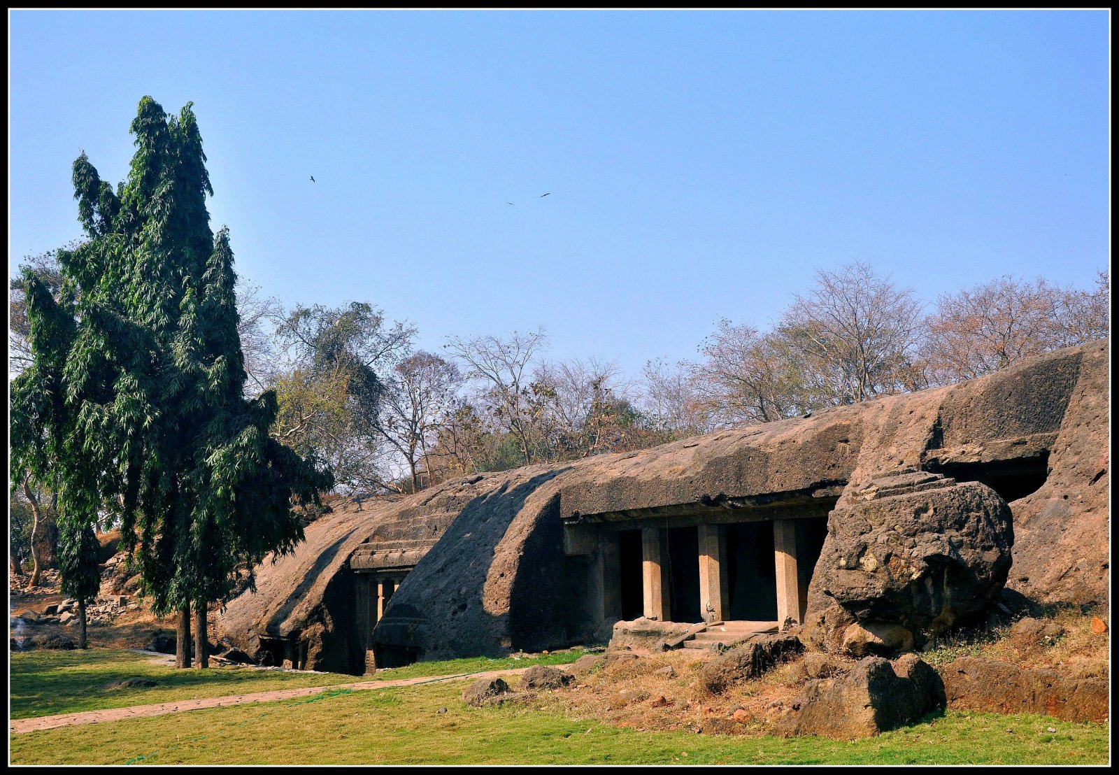 Mumbai: Shpellat Mahakali - Mumbai | Secret World Trip Planner