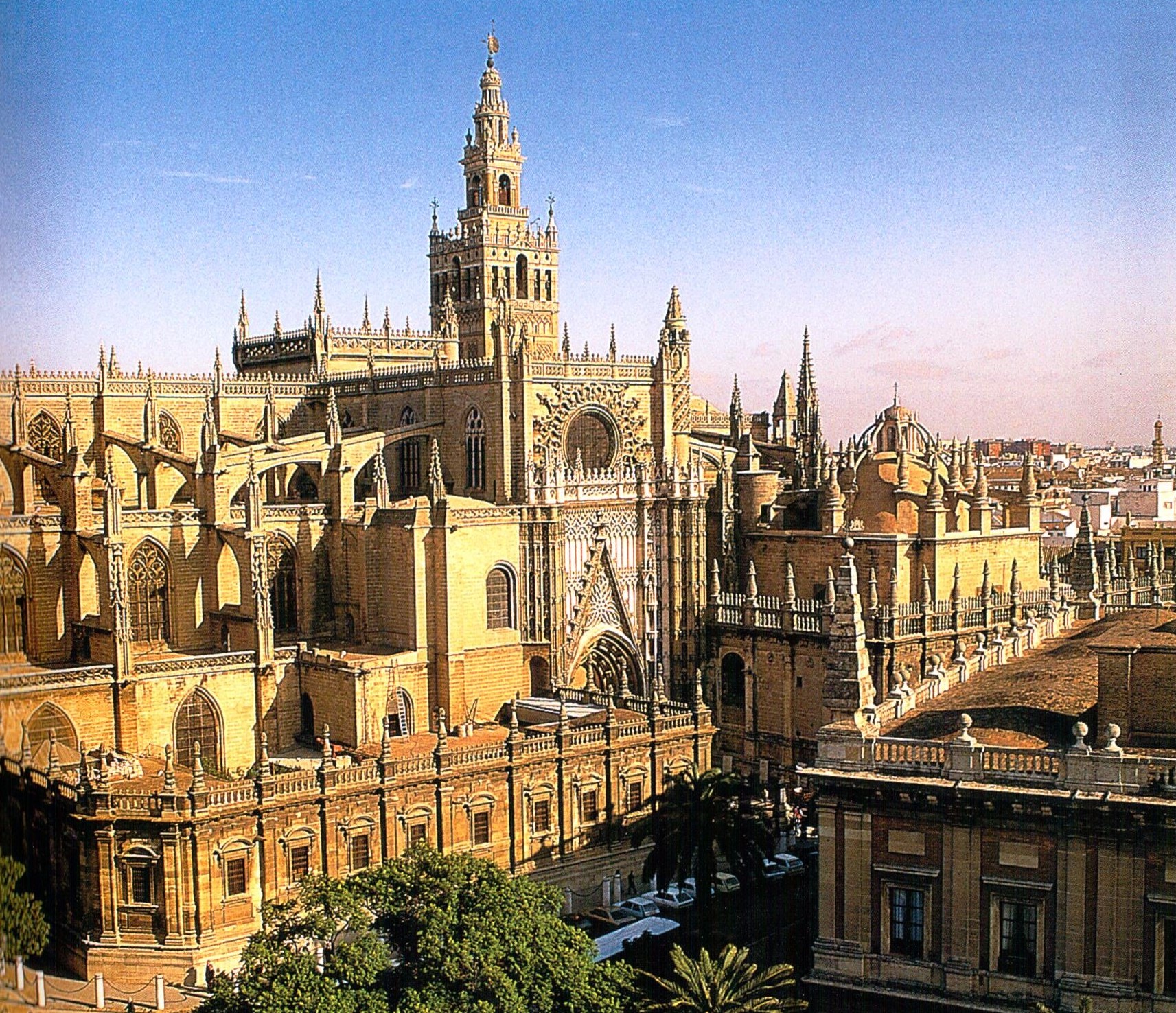 Sevilla Katedrali - Sevilla | Secret World Trip Planner