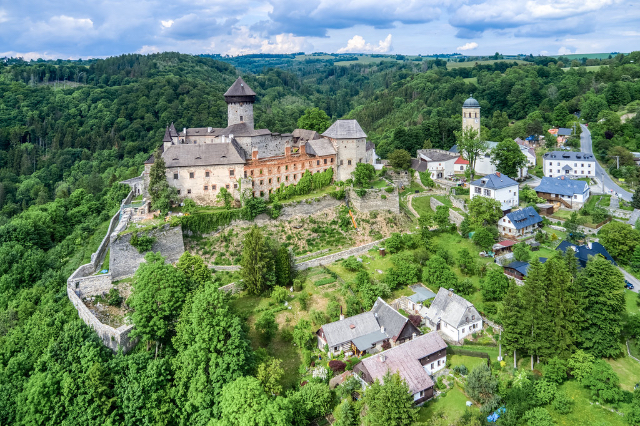 Château de Sovinec — Jiříkov