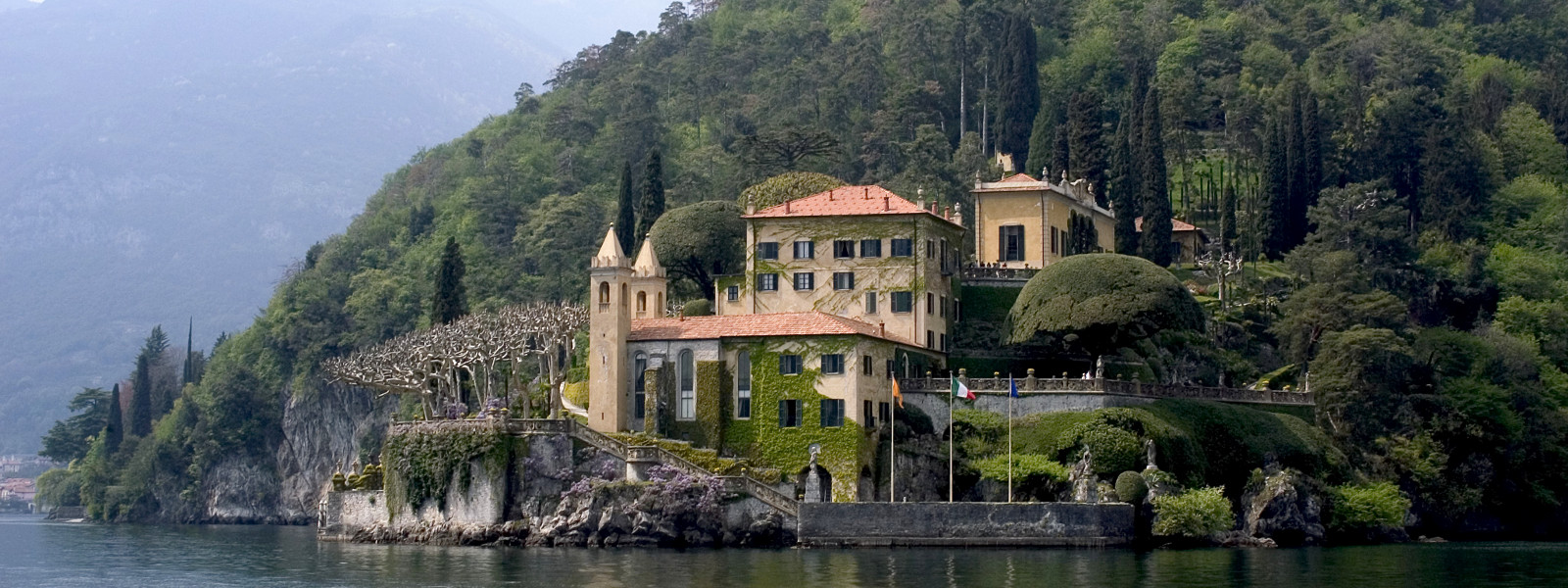 ဗီလာဒဲလ်ဘာလလို - Bellagio | Secret World Trip Planner
