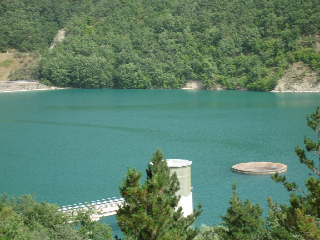 Lago de Ponte Fontanelle - Anzi | Secret World Trip Planner