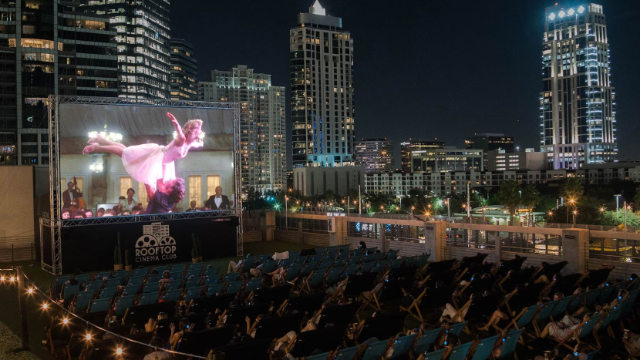 Film di Langit-langit dengan Klub Bioskop di Atap Gedung: Meningkatkan Pengalaman Menonton Film Anda - New York | Secret World Trip Planner