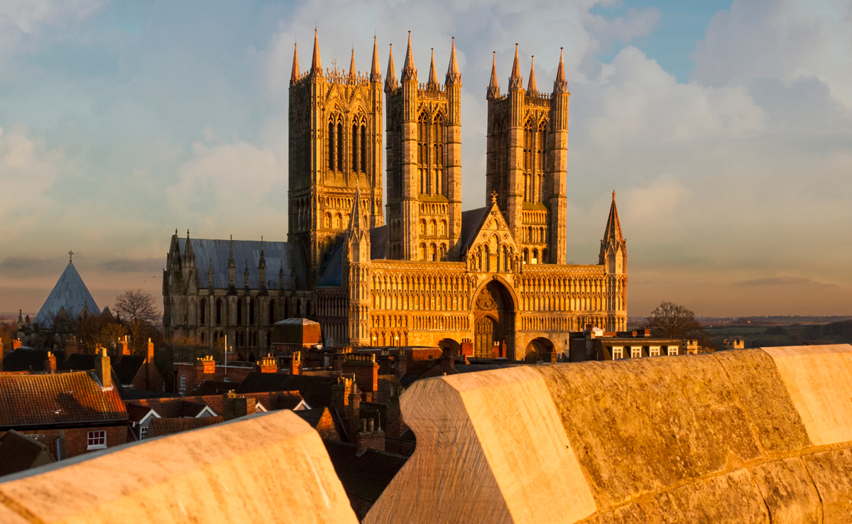  Lincoln Cathedral — Minster Yard