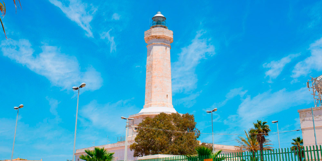 Portopalo fyrtårn i Capo Passero - Via Guardiana Contrada | Secret World Trip Planner