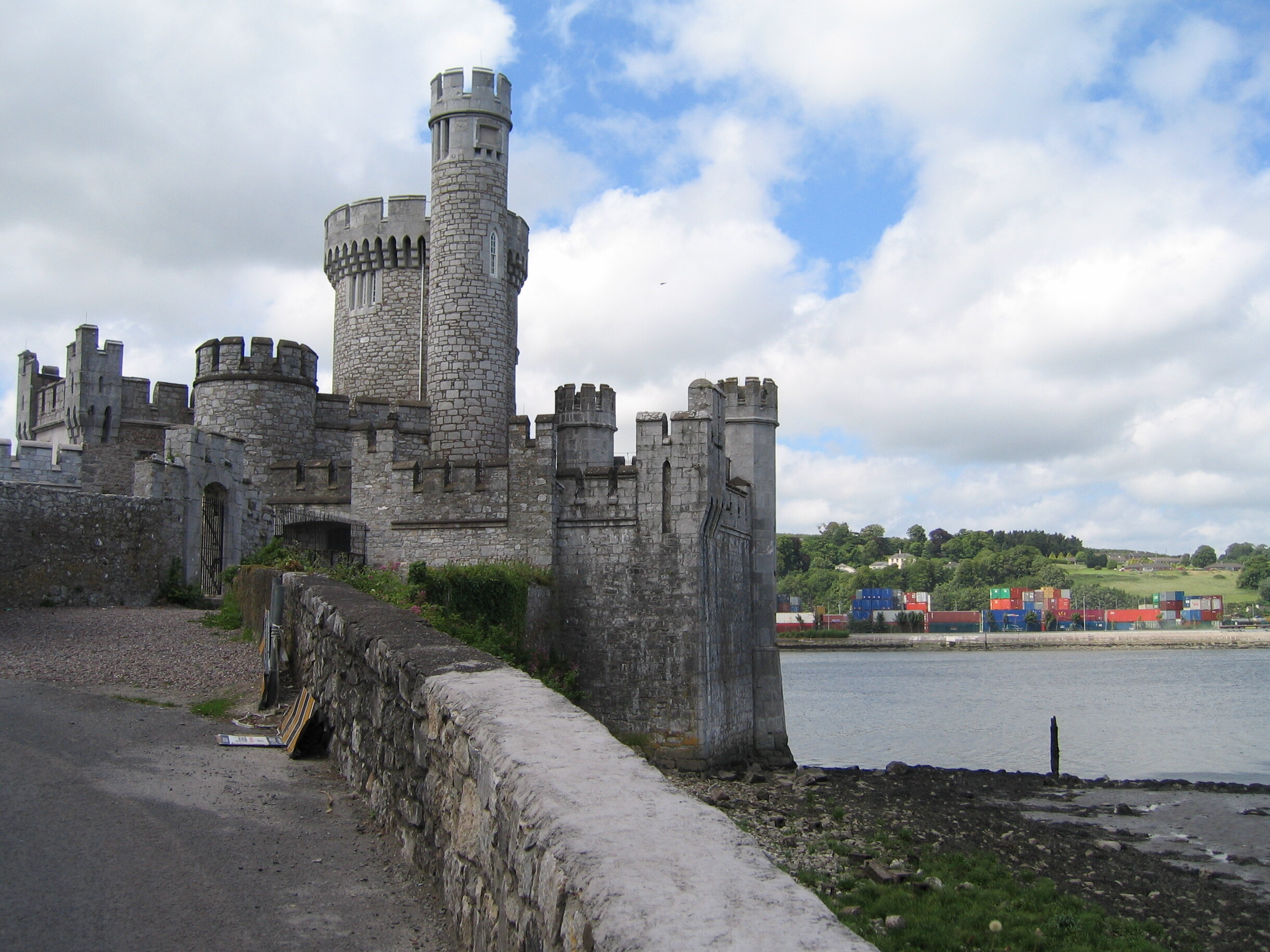 Корк: замъкът Блекрок - Cork | Secret World Trip Planner