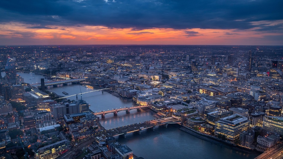 London in slavni Rosetta Stone - Bloomsbury | Secret World Trip Planner