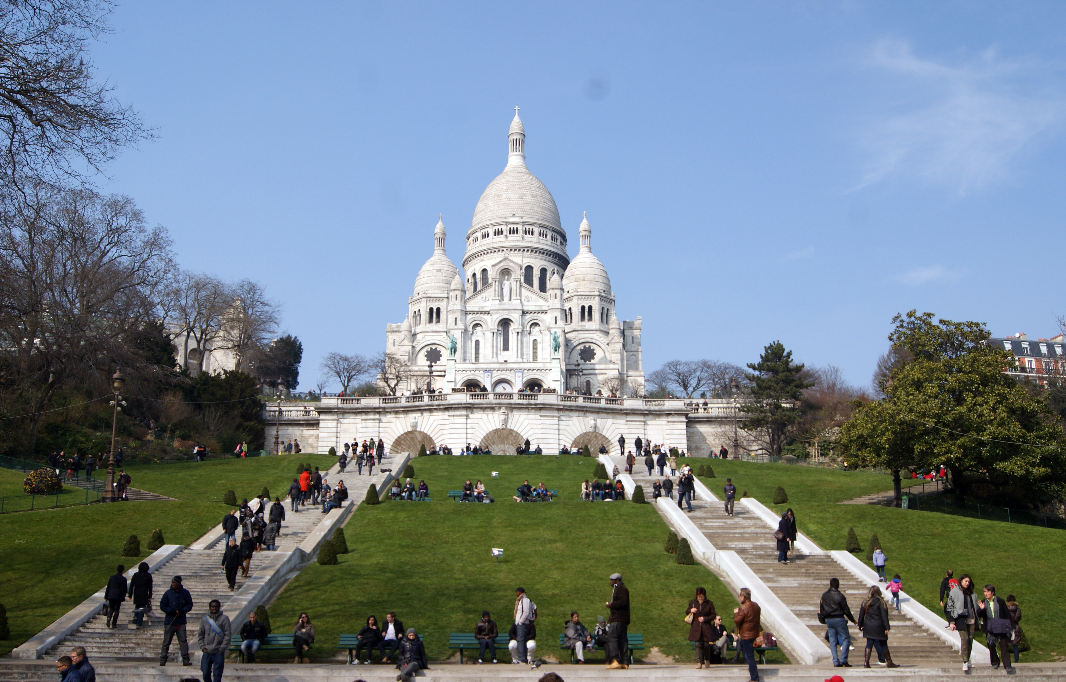 ಸ್ಯಾಕ್ರೊಫಿಲೈಜರ್-ಕೊಯೂರ್ ಬೆಸಿಲಿಕಾ  - Paris | Secret World Trip Planner