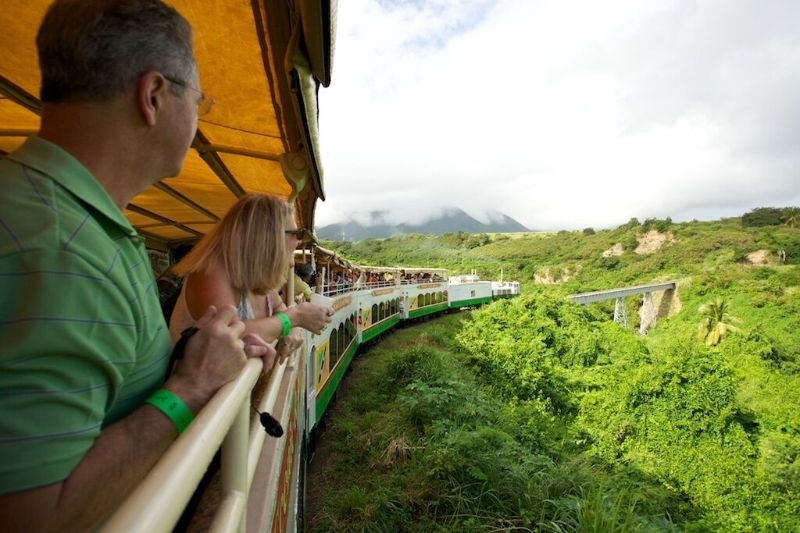 Сент Китсийн үзэсгэлэнт төмөр зам - Basseterre | Secret World Trip Planner
