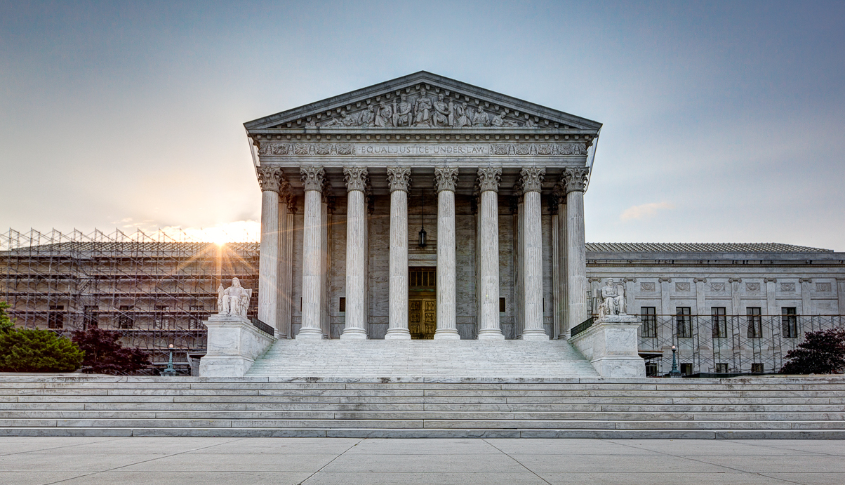 Washington: La Corte Suprema de los Estados Unidos — Washington