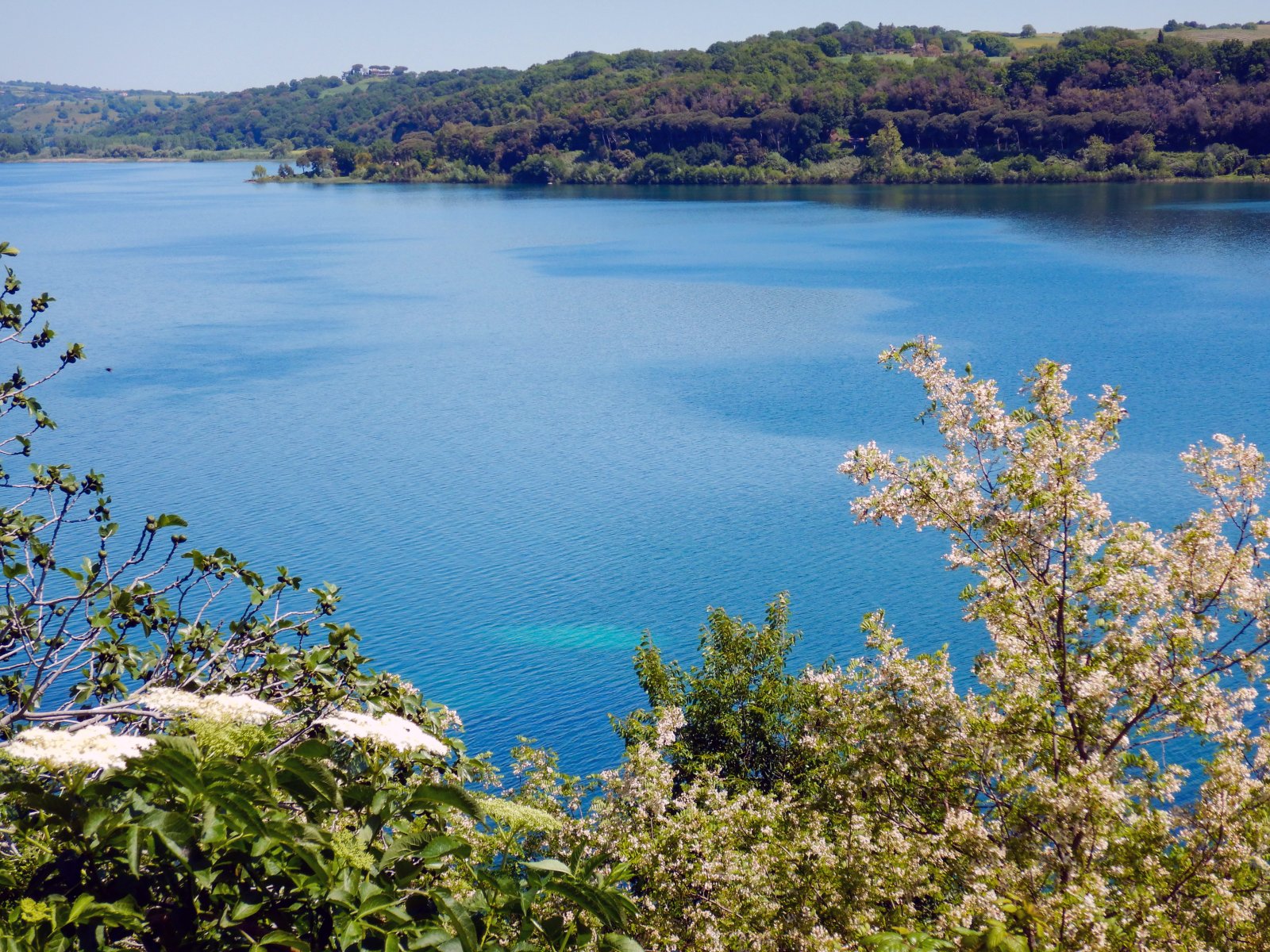 Lago Bracciano - Lago di Bracciano | Secret World Trip Planner