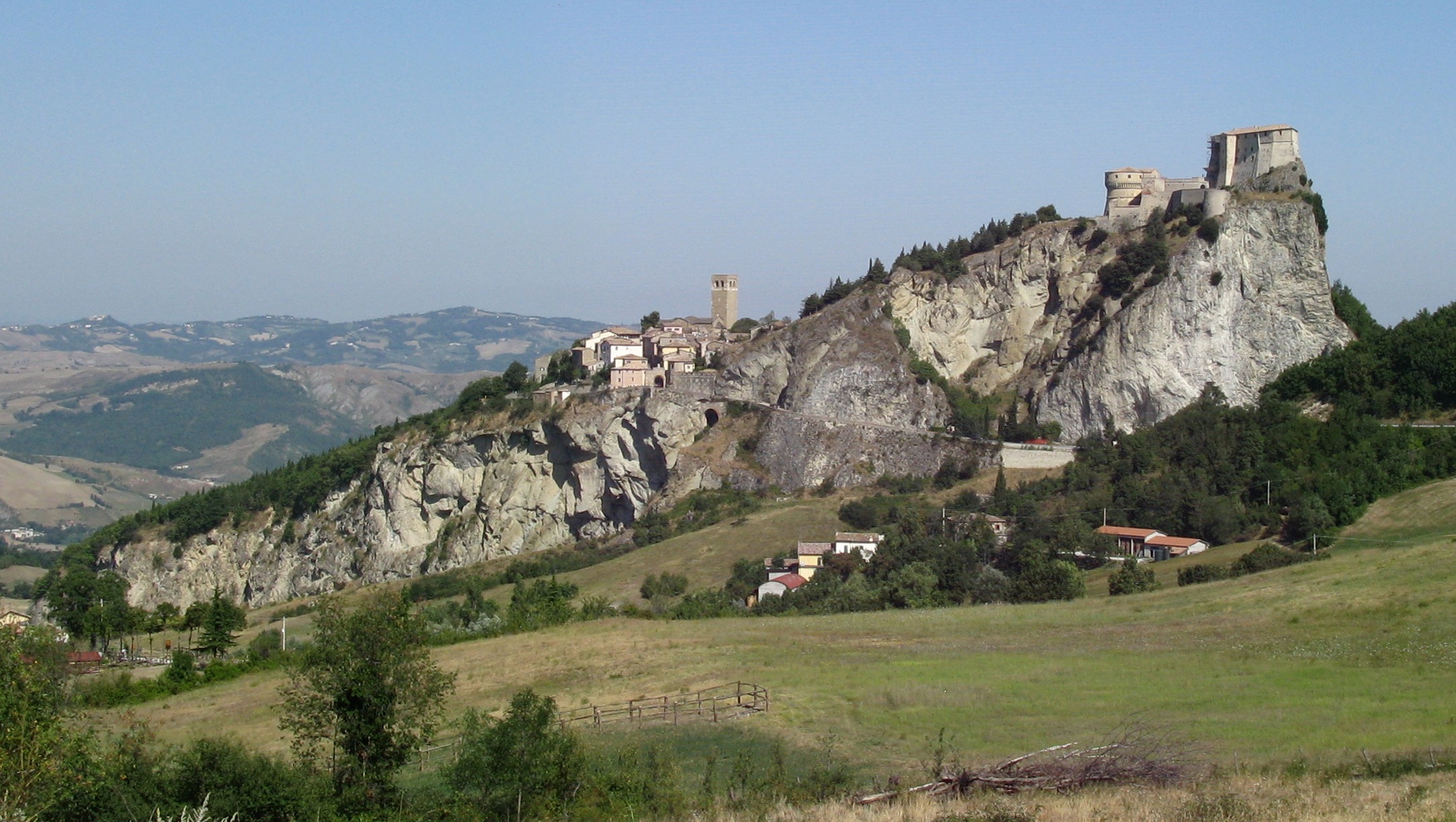 San Leo začarano selo - San Leo | Secret World Trip Planner
