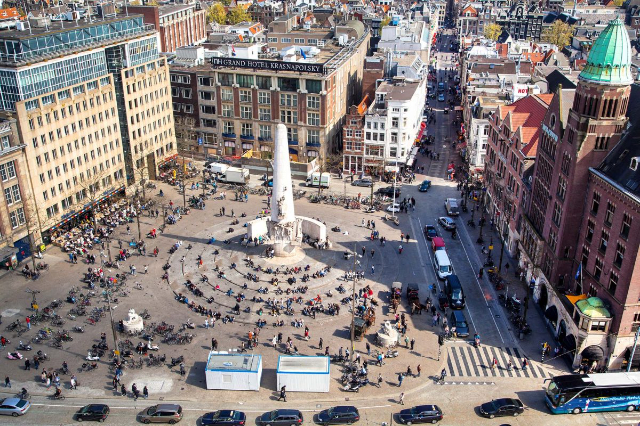 De Dam - Amsterdam | Secret World Trip Planner