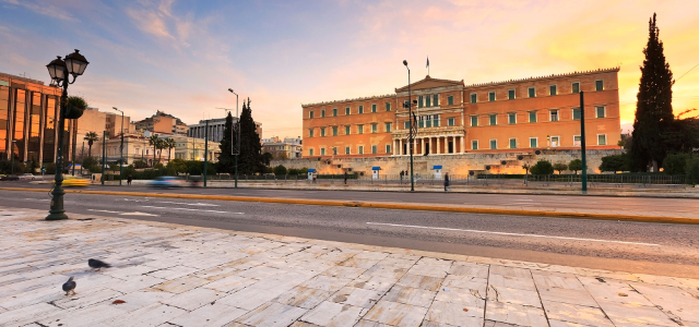 Praça Syntagma - Athina | Secret World Trip Planner