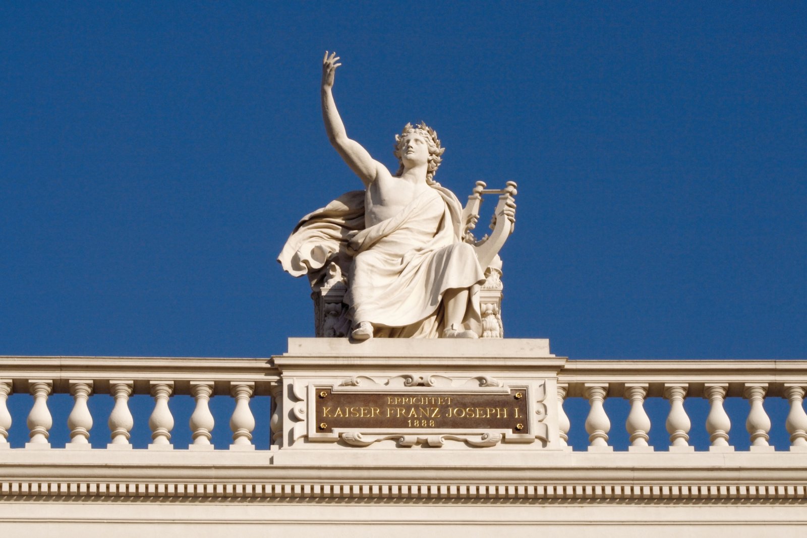 के Burgtheater (शाही अदालत रंगमंच) - Wien | Secret World Trip Planner