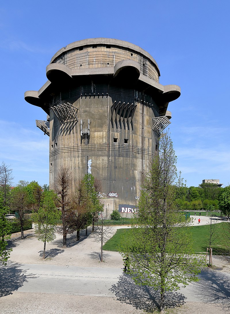 Gefechtsturm es una torre de Flak (Flaktürme) - Wien | Secret World Trip Planner