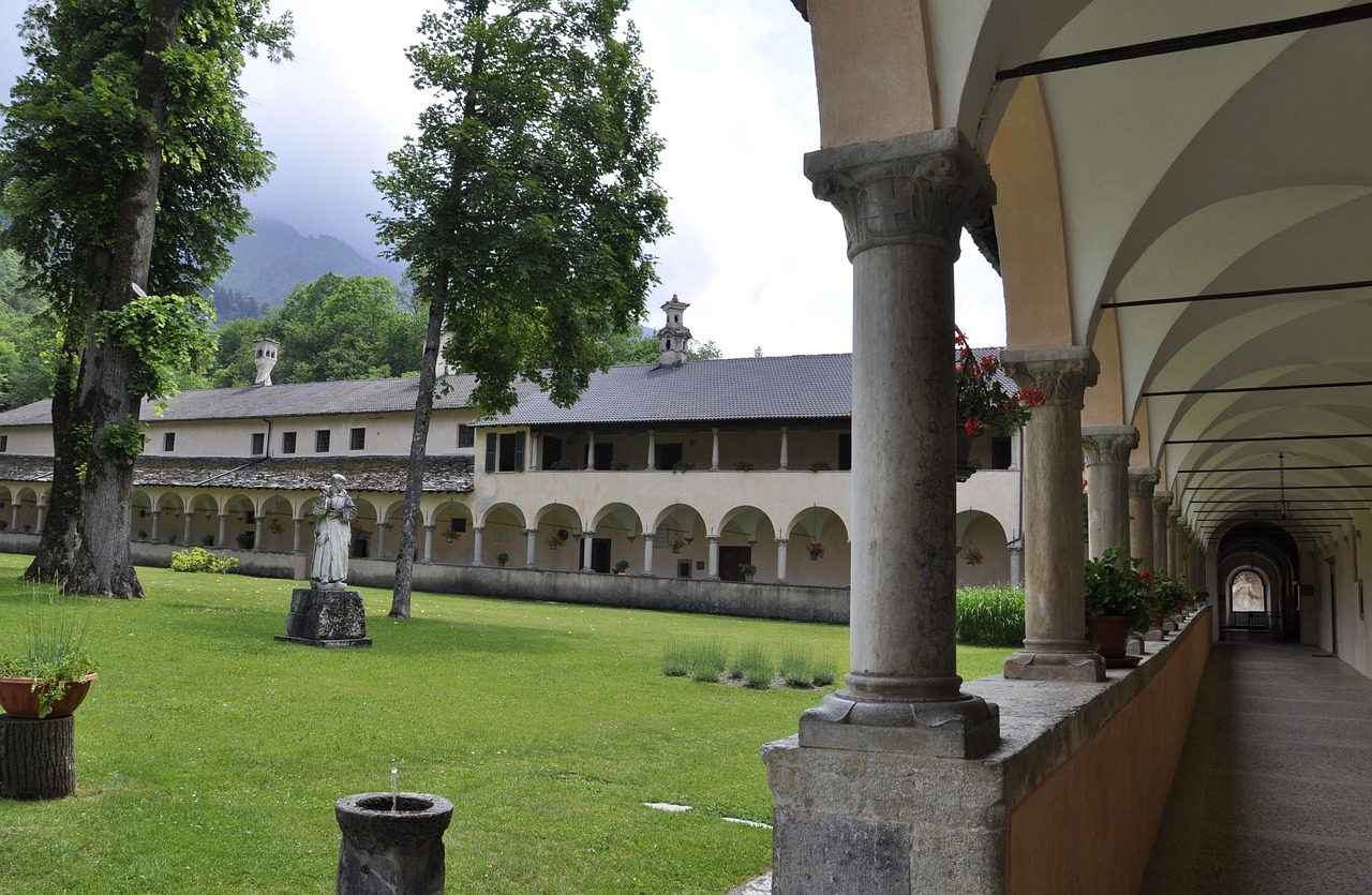 Aggsbach Cartoixa - Aggsbach Dorf | Secret World Trip Planner