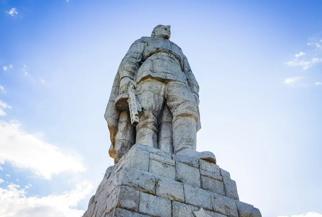 Monumento a Alyosha - Plovdiv | Secret World Trip Planner