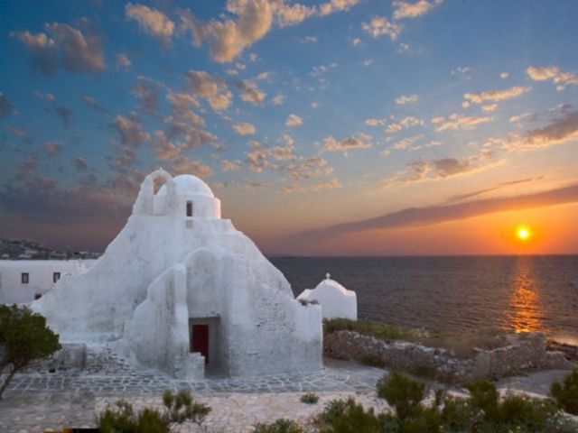 Panagia Paraportiani templom - Mikonos | Secret World Trip Planner