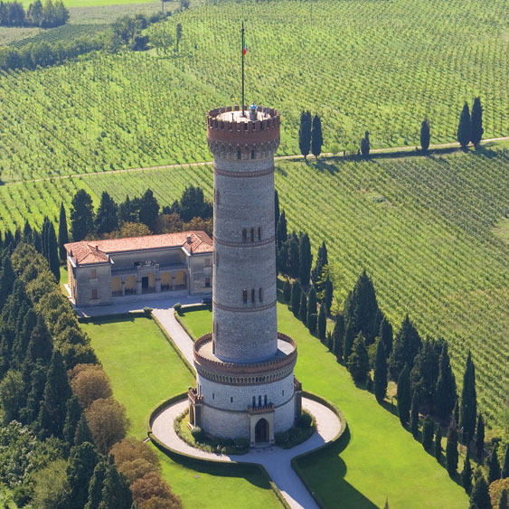 TORRE DE SAN MARTINO - Desenzano del Garda | Secret World Trip Planner