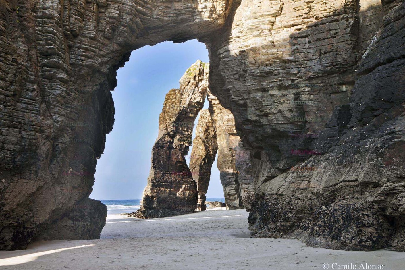 La impresionante playa: As Catedrais (Las catedrales) - Praia das Catedrais | Secret World Trip Planner