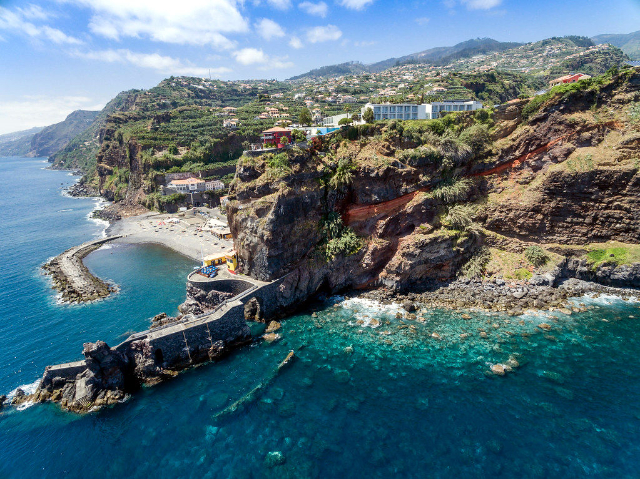 蓬塔杜索尔 - Ponta do Sol | Secret World Trip Planner
