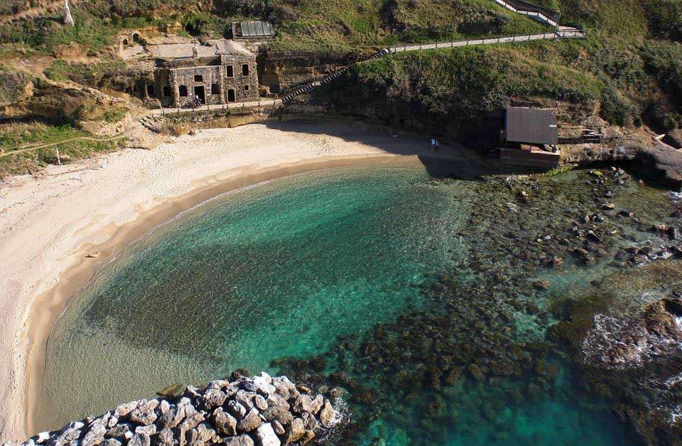Chiesa di Piedigrotta - Pizzo | Secret World Trip Planner
