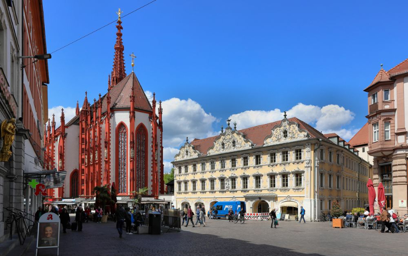 Marktplatz e Falkenhaus - Würzburg | Secret World Trip Planner