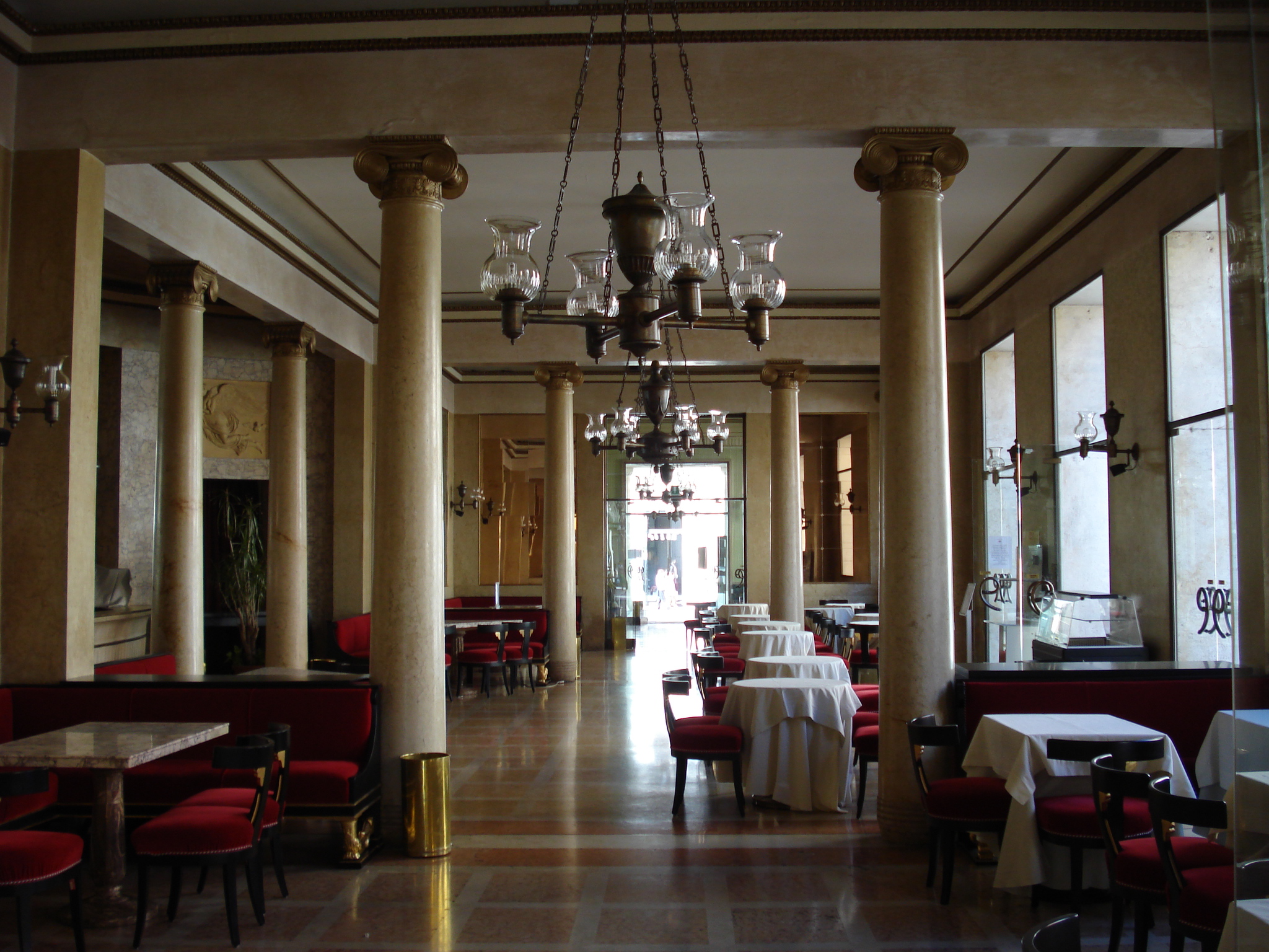 Pedrocchi kava - Padova | Secret World Trip Planner