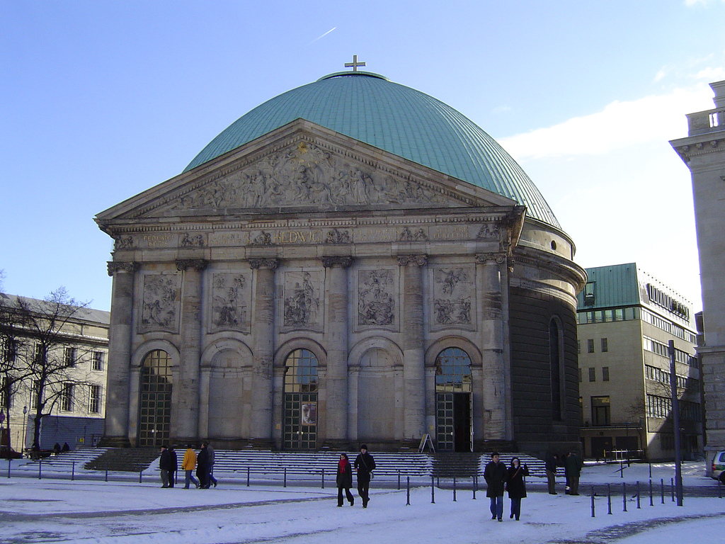 Catedral de Santa Eduvigis - Berlin | Secret World Trip Planner