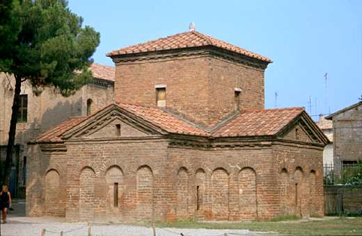 Grafhýsi Gallia Placidia - Ravenna | Secret World Trip Planner