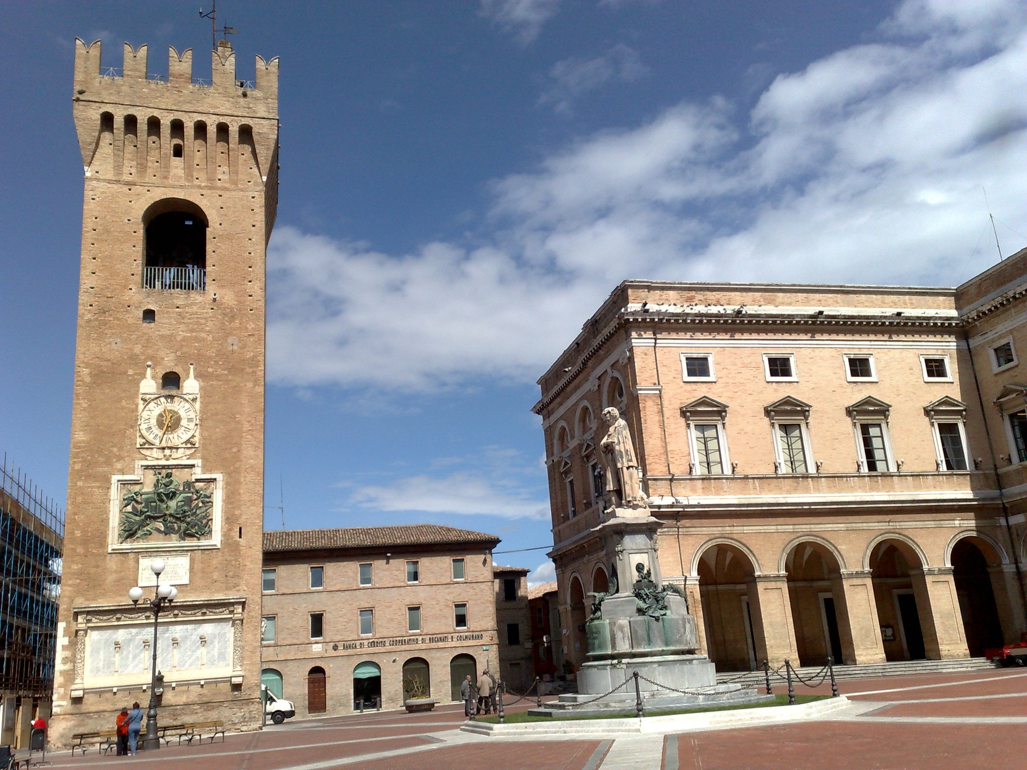 सहारा - Recanati | Secret World Trip Planner