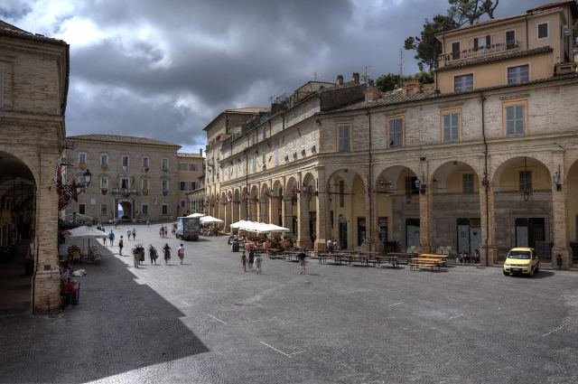 Praza do Popolo - Fermo | Secret World Trip Planner