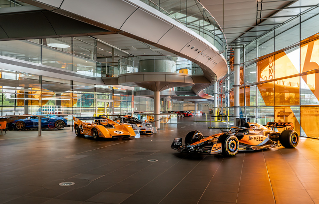 McLaren Technologie-Zentrum: Ein Mekka für Motorsport-Enthusiasten - McLaren Technology Centre | Secret World Trip Planner