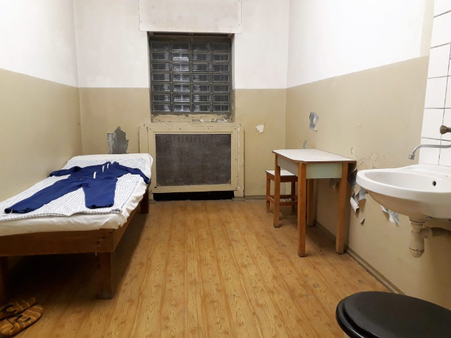 Stasi pirmstiesas cietuma muzejs - Rostock | Secret World Trip Planner