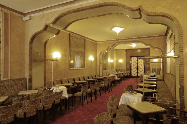 Fiorio Gelateria કોફી - Torino | Secret World Trip Planner