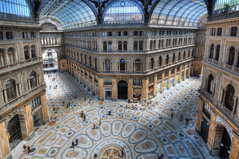 움베르토 1 세 - Galleria Umberto I | Secret World Trip Planner