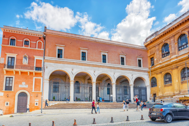 Püha Peetruse basiilika ahelates - Roma | Secret World Trip Planner