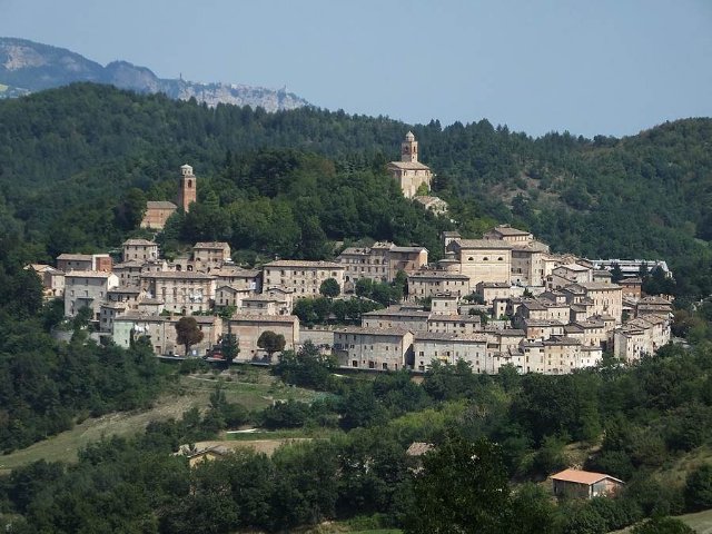 Montefortino dan legenda Monte Sibilla - Montefortino | Secret World Trip Planner