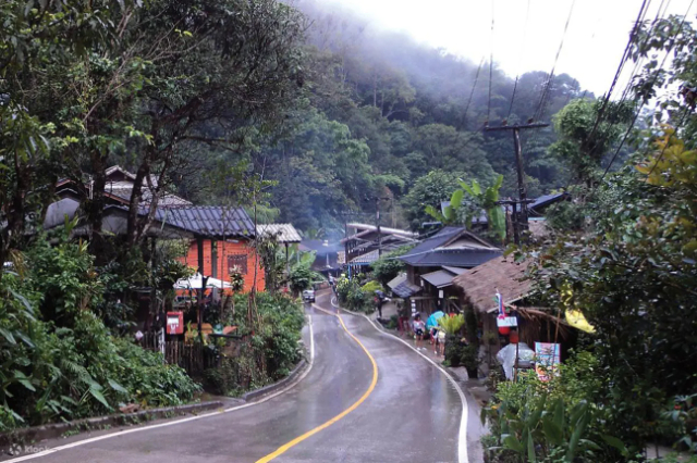 Le village de Mae Kampong - Huai Kaeo | Secret World Trip Planner