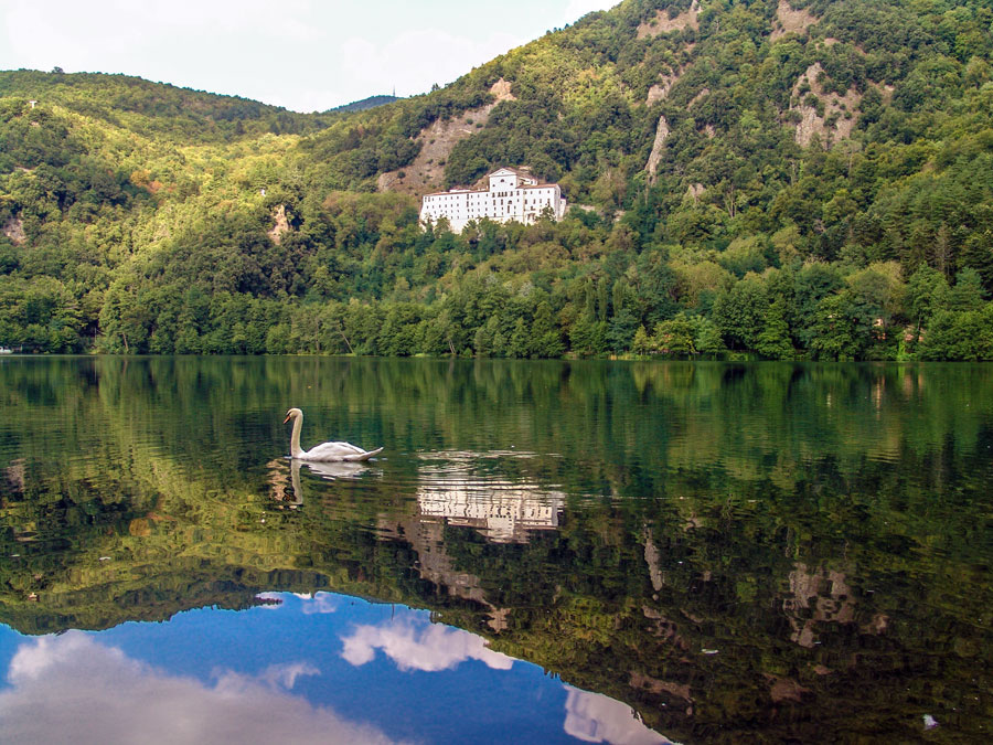 Lagos de Monticchio - Laghi di Monticchio | Secret World Trip Planner