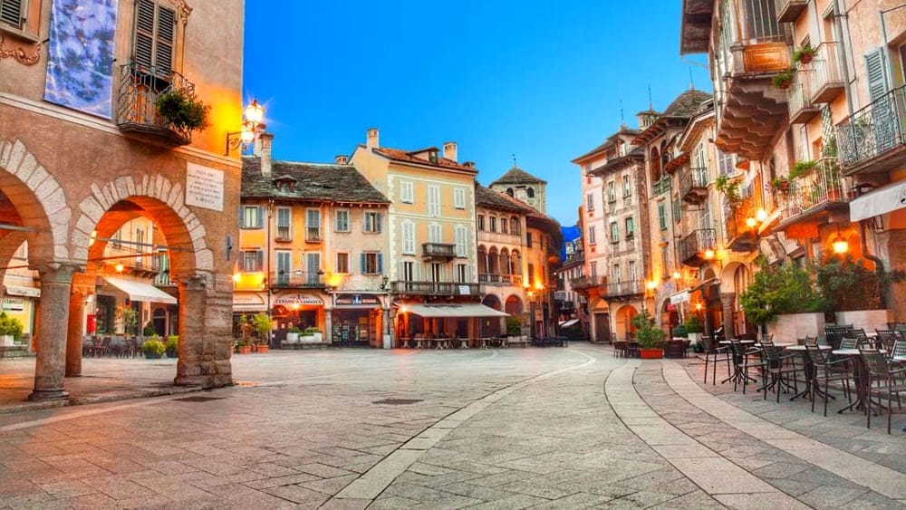 老市场广场 - Domodossola | Secret World Trip Planner