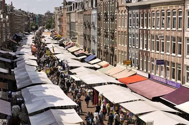 Albert Cuypmarkt, a big street market - Amsterdam | Secret World Trip Planner