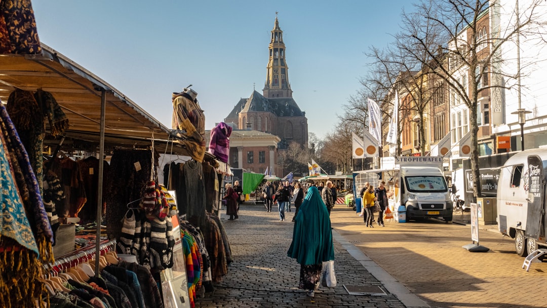 Albert Cuypmarkt, a big street market - Amsterdam | Secret World Trip Planner