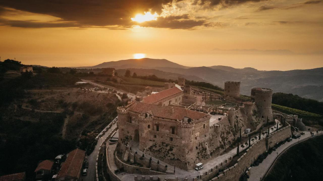 Lâu đài Rocca Cilento - Rocca Cilento | Secret World Trip Planner