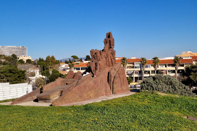 Spomenik Arthur Rimbaud - Marseille | Secret World Trip Planner
