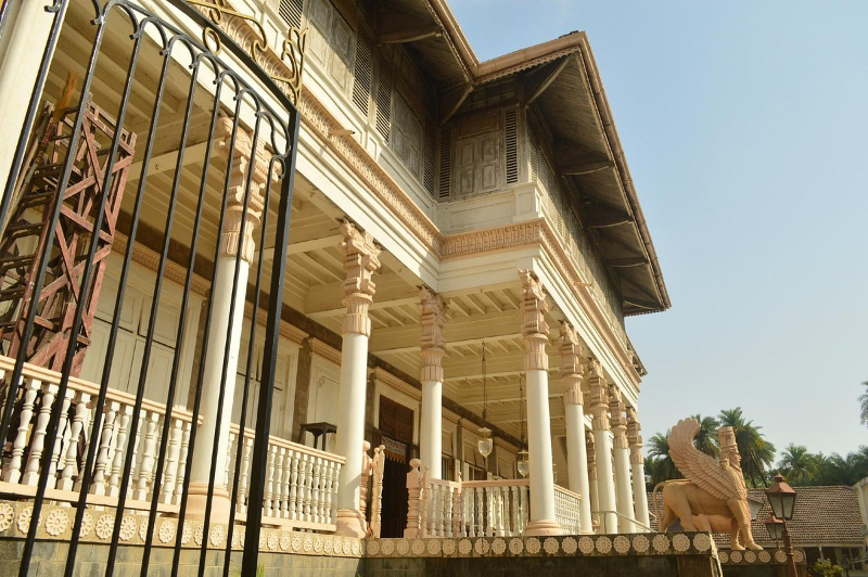 Udvada Atash Behram (fire temple) — Tazeh Kand-e-Nosrat Abad