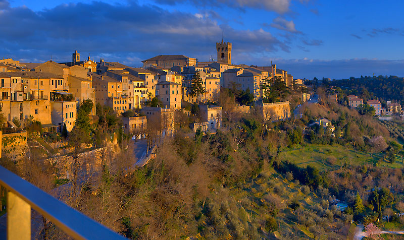 خانه پلنگ - Recanati | Secret World Trip Planner