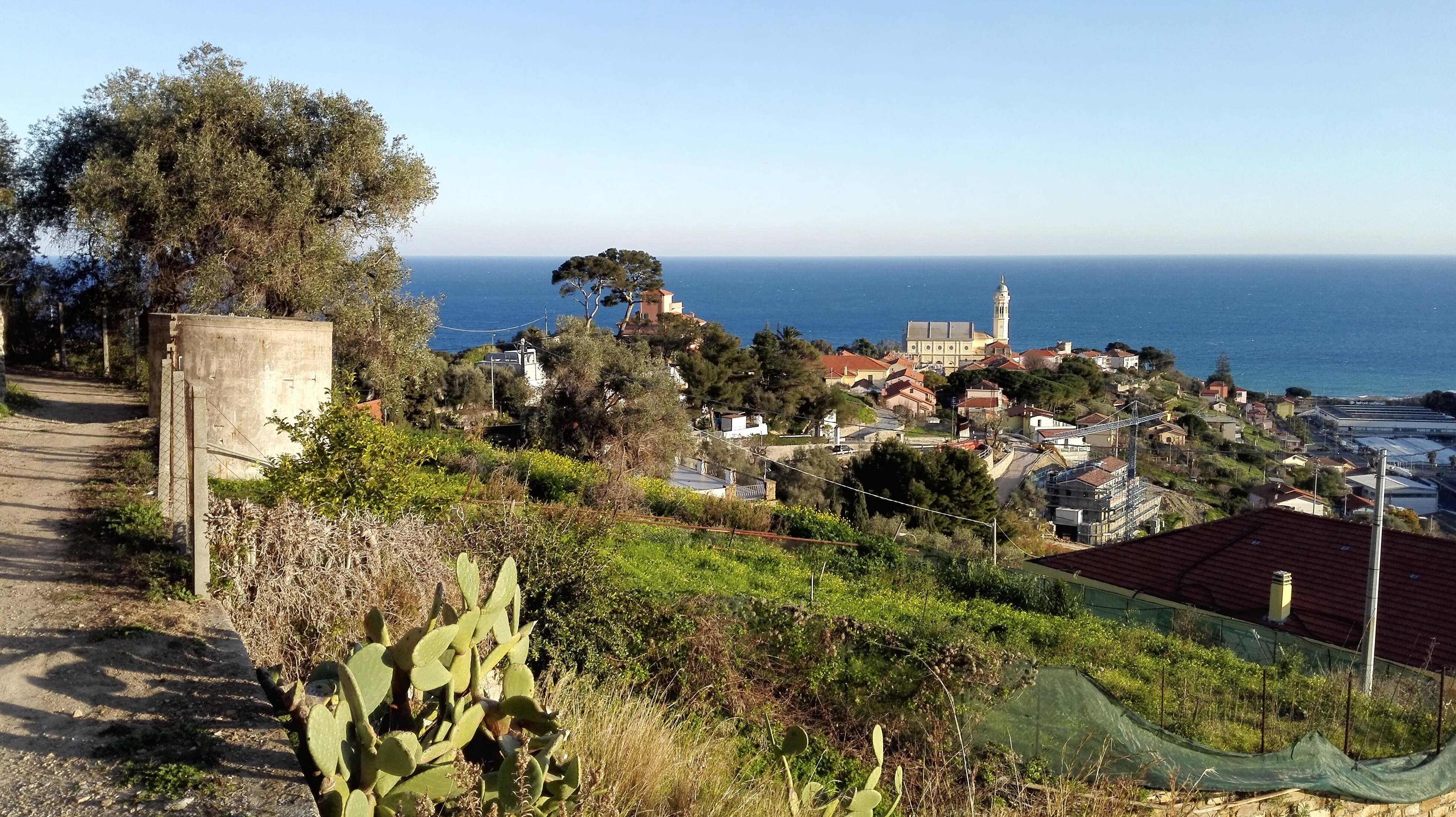 ອາຍຸ Bussana - Bussana Vecchia | Secret World Trip Planner