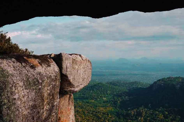 Macizo montañoso de Dolukanda - Dolukanda | Secret World Trip Planner